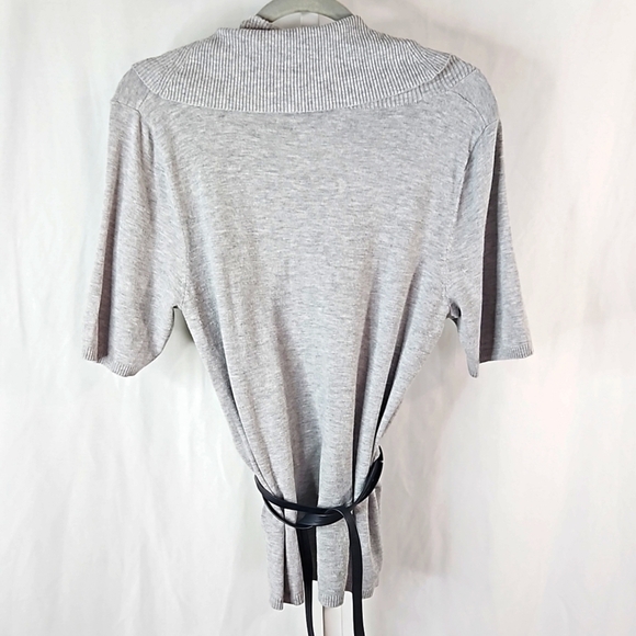 Chaus Grey Sweater Size Medium - Picture 6 of 8